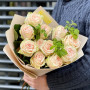 11 Garden Spirit roses in a bouquet «Pearl of the Earth»