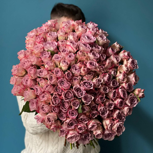 101 лавандова троянда «Memory lane»