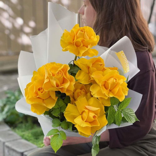 Сонячна троянда «Брайтон»