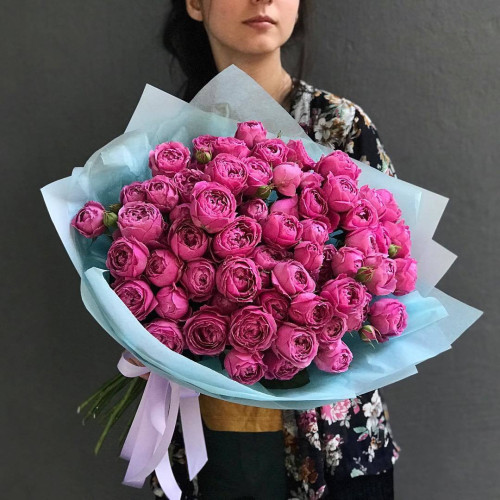 Букет з 29 піоновидних кущових троянд Misty Bubbles