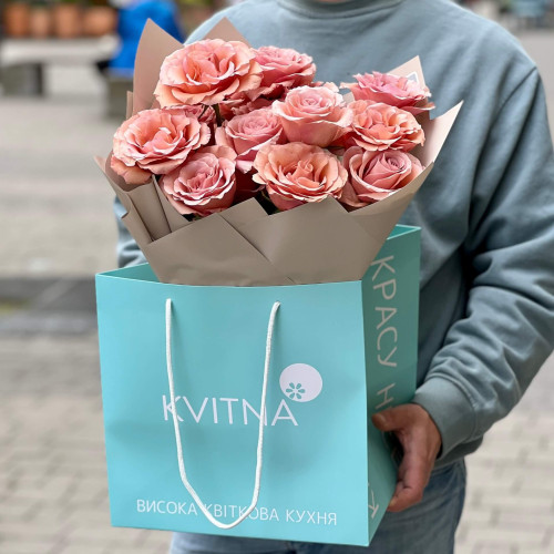 15 троянд Moccachino у букеті «Аромат Мокко»