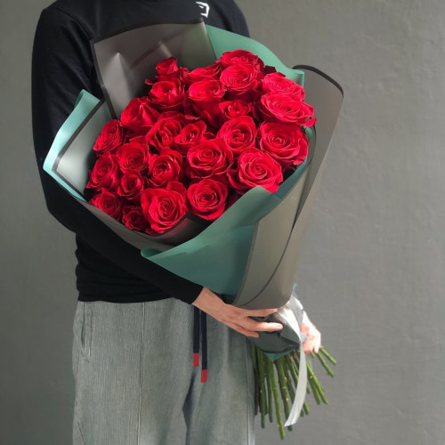 25 червоних еквадорських троянд