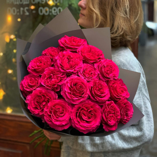 Raspberry rose «Hot spot»