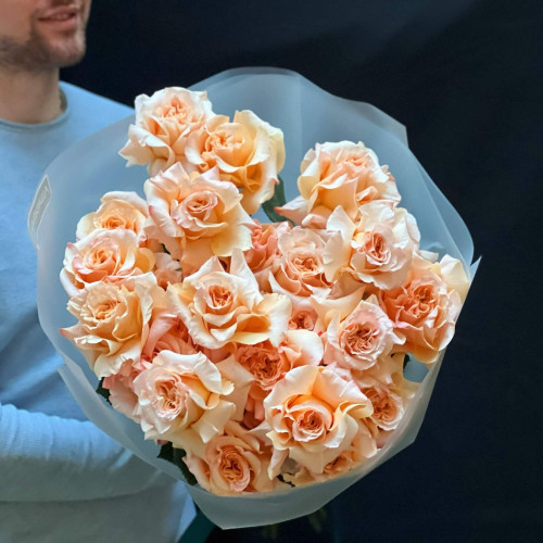 25 мереживних троянд Shimmer у букеті «Мереживний персик»