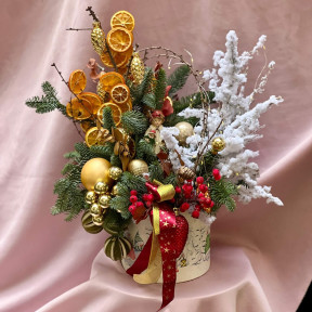 Яскрава різдвяна композиція із нобілісу та сушених лаймів «Свята мить!»