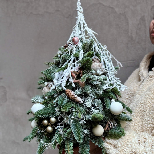 Святкова ялиночка з декором «Мрія Снігової Королеви»