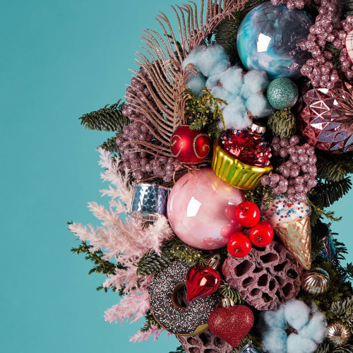 Christmas wreath «Caramel carousel»