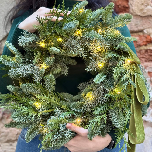 Різдвяний вінок з хвої «Чарівні світлячки»