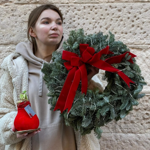 Різдвяний набір з віночка та амариліса червоного на підставочці «Святковий настрій»