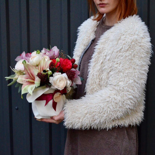 Зимова композиція з квітів «Яскрава зима»