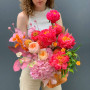 Квіткова композиція в тканині «Квітучий корал»