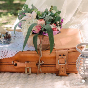 Інтер'єрна композиція з гортензією