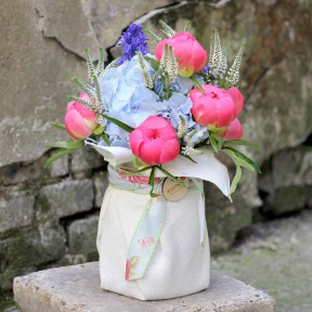 Композиція «Весняна чарівність»