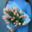 35 tulips