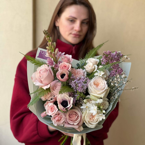 Delicate fragrant bouquet «Spring Breath»