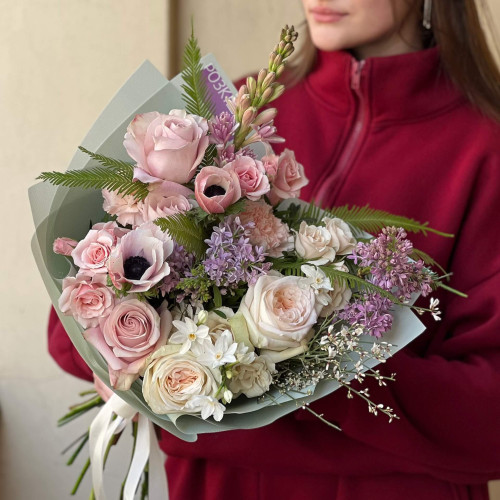 Delicate fragrant bouquet «Spring Breath»