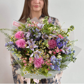 Розкішний польовий букет у відтінках картини Марка Шагала «Закохані»