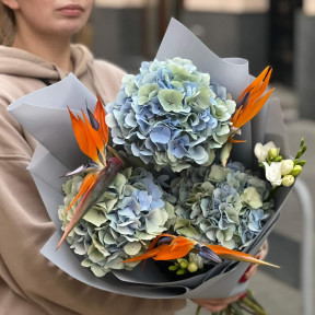 Екзотичний букет зі стреліціями «Карибські пригоди»