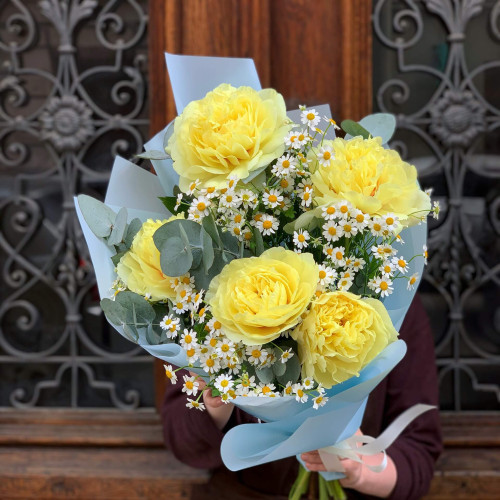 Букет «Сяючі півонії»