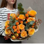 Яскравий букет із піоновидних троянд King's Cross та Orange Trendsetter «Сонячна Надійка»