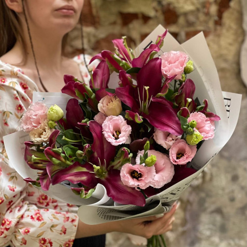 Rich and delicate bouquet with premium Tropical Dragon lilies «Plum Aroma»
