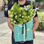 Зелений букет з піоновидними трояндами «Літня галявина»