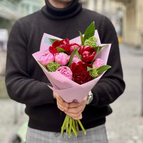 9 півоній у букеті «Солодке мерло»