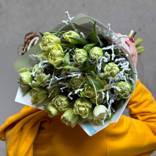 Лаймовый букет с пионовидными тюльпанами «Морозный лайм»