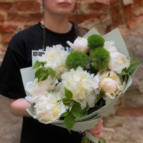 Light bouquet of peonies «White Transparent»