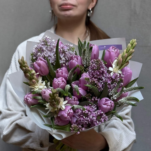 Весенний букет в фиалковых тонах «Аромат аметиста»