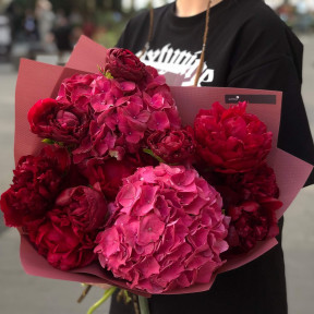 Rich bouquet of peonies and hydrangea «Pride of Burgundy»