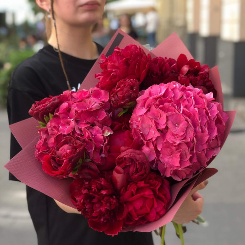 Rich bouquet of peonies and hydrangea «Pride of Burgundy»