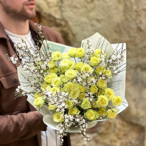 Sunny bouquet of bush roses and genista «Lemon sweets»