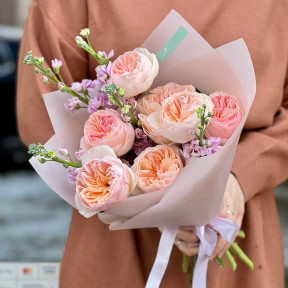 Bouquet of Juliet peony roses and matthiola «Pastel flower»