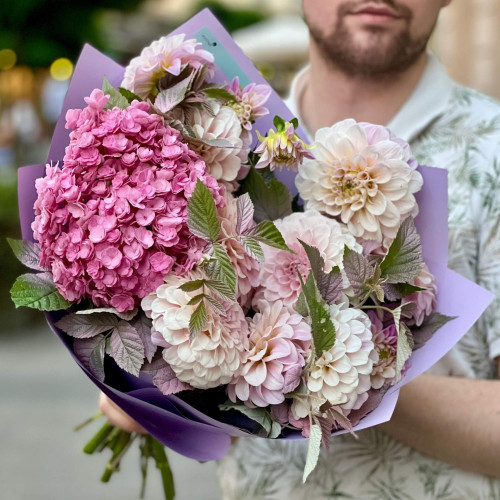 Ніжний рожевий букет «Легка мелодія»