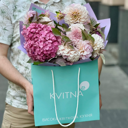 Ніжний рожевий букет «Легка мелодія»