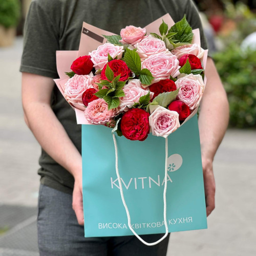 Exquisite bouquet of peony roses «Victorian Luxury»