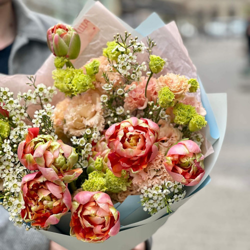 Весняний букет з французькими тюльпанами «Весна в Парижі»