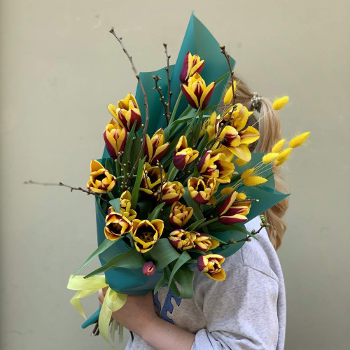 Букет «Яскравий тюльпан»