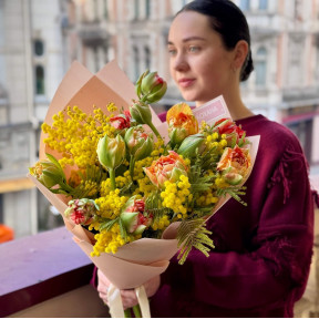 Интересный букет с французскими тюльпанами Gudoshnik «Стильная весна»