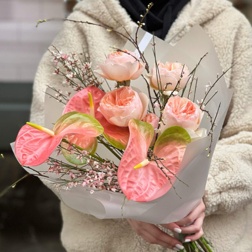 Peach bouquet of premium flowers «Flamingo's embrace»