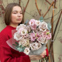 Пастельный букет из эустомы и розы Menta «Рассветный туман»