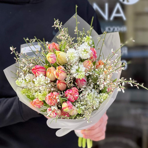Bouquet of crisp peony tulips and fragrant lilac «Spring Ray»