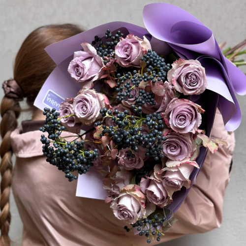 Цікавий лавандовий букет «Сірий лицар»