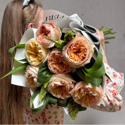 Теплий букет з півонієвидною трояндою Cream X-Pression «Сонце в травах»