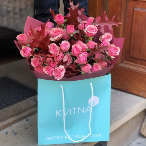 Bouquet «Autumn rosehip»