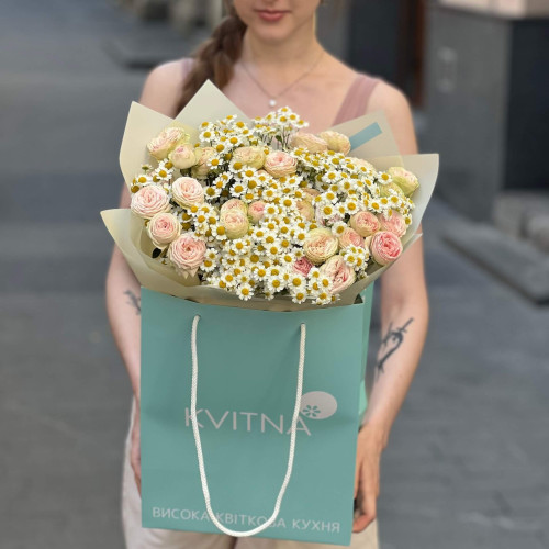 Пушистый нежный букет «Настроение лета»