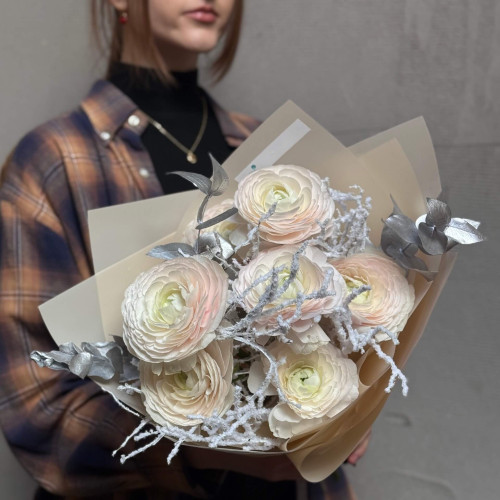 Delicate bouquet of ranunculus «Dawn snowflake»