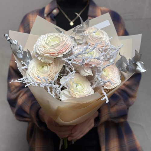 Delicate bouquet of ranunculus «Dawn snowflake»