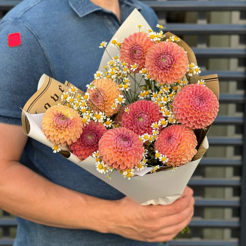 Bouquet «Orange Dahlias»